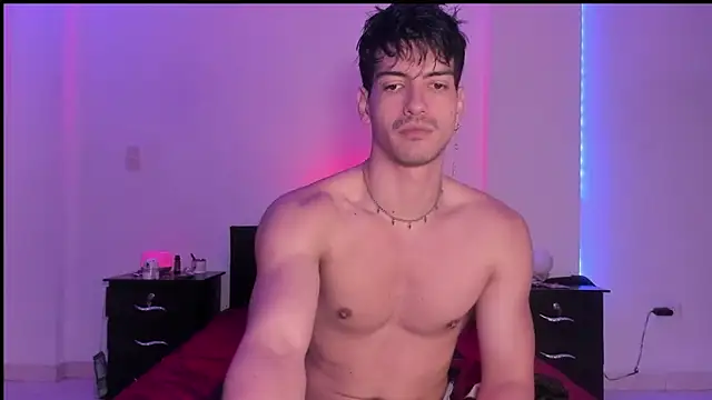 Snapshot of magnusifrit chatting on 02.18.25 magnusifrit online show from 02.18.25