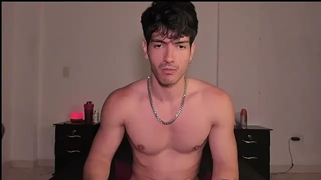 Snapshot of magnusifrit chatting on 03.22.25 magnusifrit online show from 03.22.25