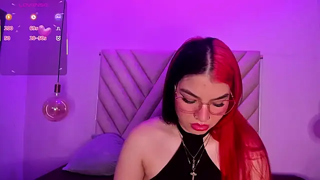 EmmaSwift  online show from 09.16.25