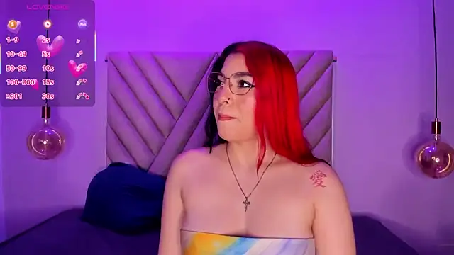 EmmaSwift  online show from 10.13.25