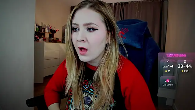 Olivia Munk online show from 10.23.25