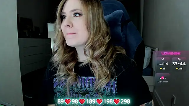 Olivia Munk online show from 02.06.26