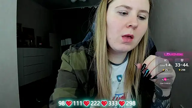 Olivia Munk online show from 02.20.26