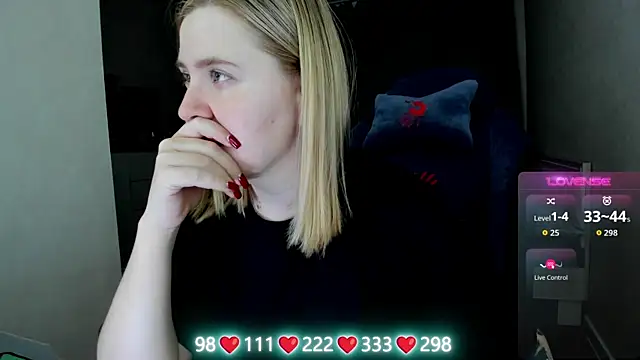 Olivia Munk online show from 04.09.26