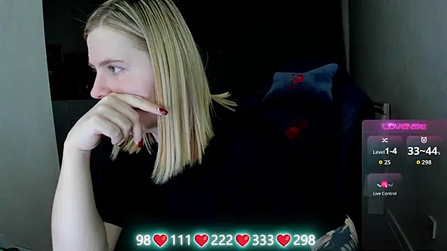 Olivia Munk online show from 04.09.26