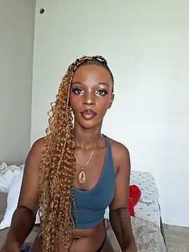 Kamdollie online show from 11.28.25