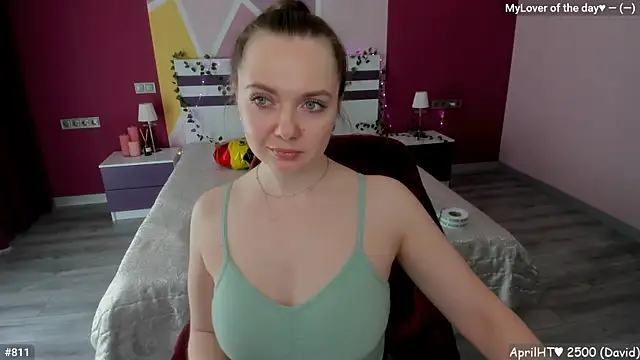 Snapshot of LizaGost chatting on 04.29.26 LizaGost online show from 04.29.26