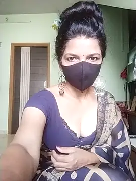 Shuttii 25 online show from 10.13.25