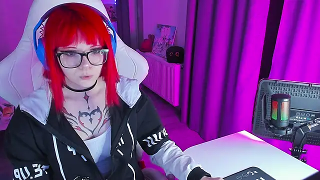 Yumi Youkai online show from 01.24.25