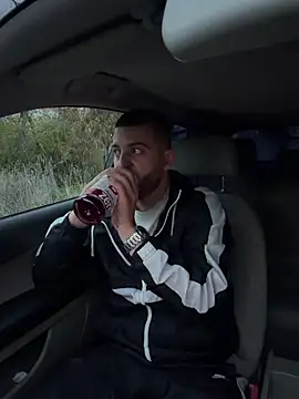 ElChapoGuzman95 online show from 10.24.25