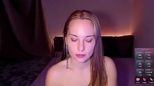 Snapshot of AdeleLady chatting on 01.09.25 AdeleLady online show from 01.09.25