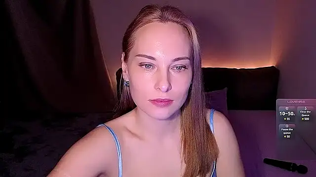 Snapshot of AdeleLady chatting on 01.14.25 AdeleLady online show from 01.14.25