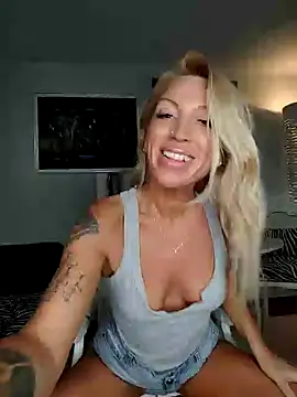 Weloveblue online show from 01.22.25