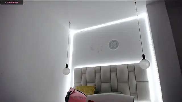 tiffany  pink online show from 02.15.25