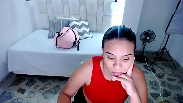 tiffany  pink online show from 03.06.25