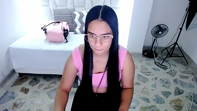 tiffany  pink online show from 03.19.25