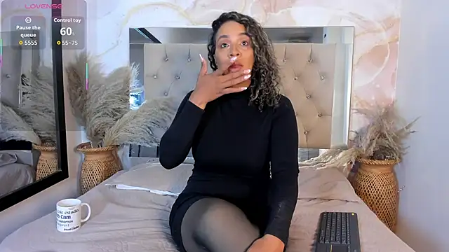 ainaah  online show from 11.21.25