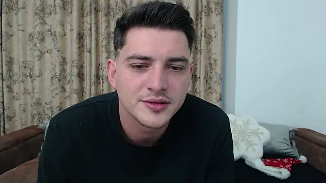 Snapshot of AndyFame chatting on 12.19.24 AndyFame online show from 12.19.24