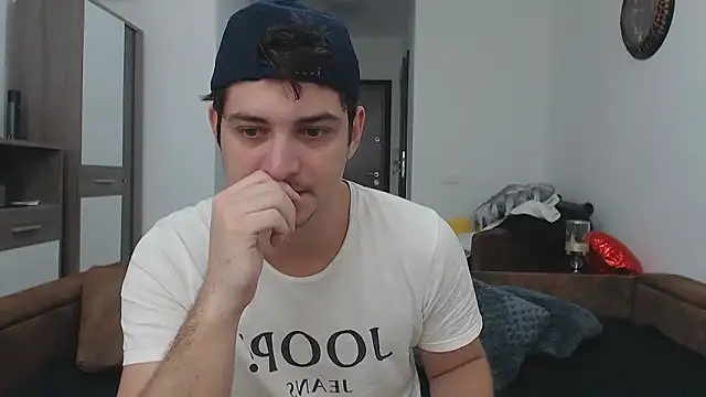 Snapshot of AndyFame chatting on 02.21.25 AndyFame online show from 02.21.25