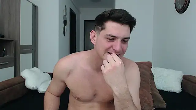 Snapshot of AndyFame chatting on 03.12.25 AndyFame online show from 03.12.25