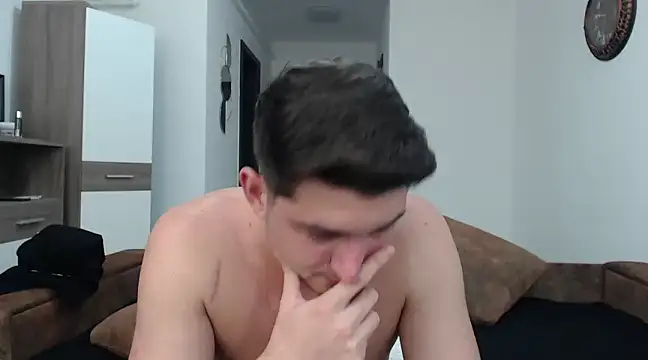 Snapshot of AndyFame chatting on 03.17.25 AndyFame online show from 03.17.25