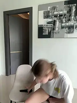 Snapshot of Nura_n_Sarah chatting on 12.08.24 Nura n Sarah online show from 12.08.24