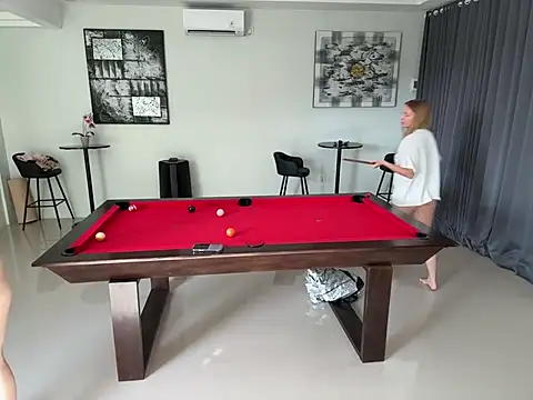 Snapshot of Nura_n_Sarah chatting on 12.20.24 Nura n Sarah online show from 12.20.24