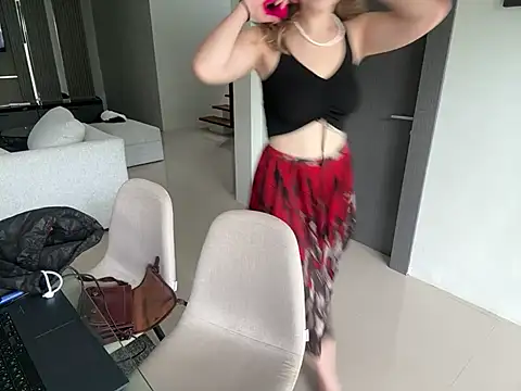 Snapshot of Nura_n_Sarah chatting on 12.22.24 Nura n Sarah online show from 12.22.24