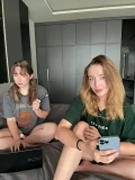 Snapshot of Nura_n_Sarah chatting on 12.14.25 Nura n Sarah online show from 12.14.25