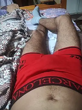 Snapshot of maroodick chatting on 10.30.25 maroodick online show from 10.30.25