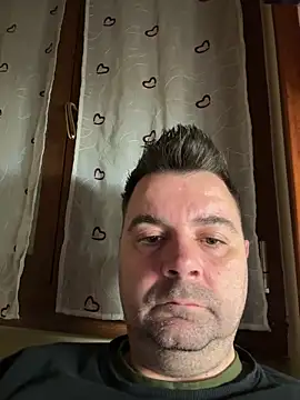 Snapshot of h4cAlex chatting on 12.13.24 h4cAlex online show from 12.13.24