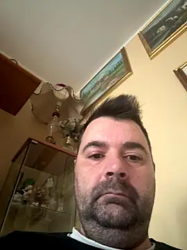 Snapshot of h4cAlex chatting on 11.08.25 h4cAlex online show from 11.08.25