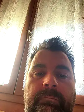 Snapshot of h4cAlex chatting on 11.29.25 h4cAlex online show from 11.29.25