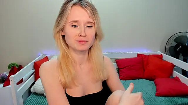  adel brooks  online show from 01.06.25