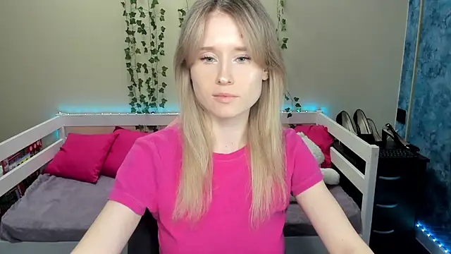  adel brooks  online show from 10.06.25