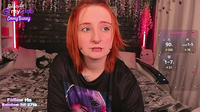 Snapshot of EmmyBunny chatting on 02.17.25 EmmyBunny online show from 02.17.25