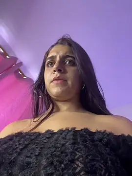 Alicia Ruiz online show from 10.21.25