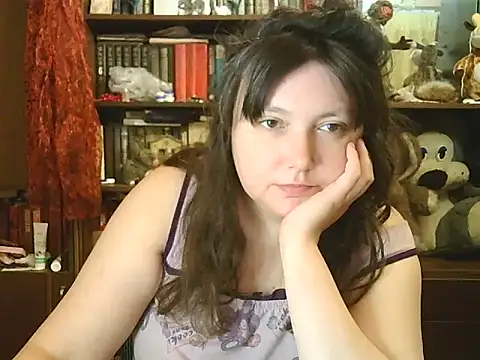 CarrieQPeach online show from 11.11.25