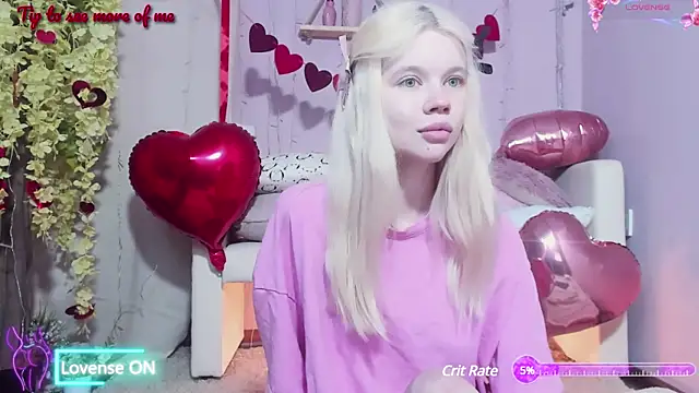 Lollita Lewis online show from 02.05.25