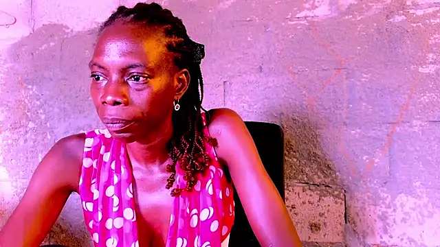 Snapshot of nzanizy chatting on 01.05.25 nzanizy online show from 01.05.25