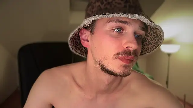 naked psy online show from 03.10.25