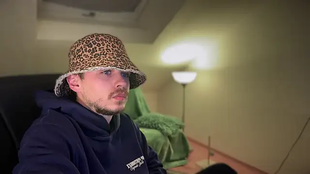 naked psy online show from 03.15.25