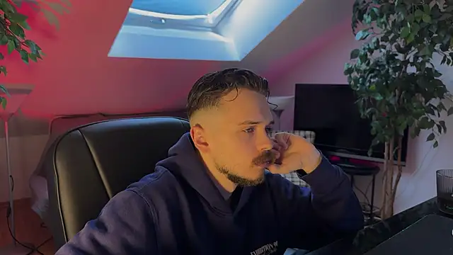 naked psy online show from 02.21.26