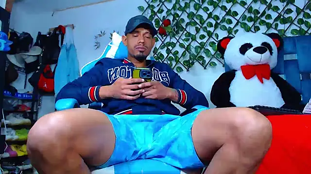 black latin23cm online show from 10.24.25