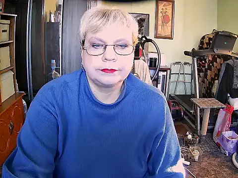 LOLA8888 online show from 10.31.25