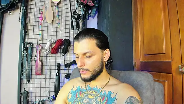 Twisted Fantasy online show from 03.16.25