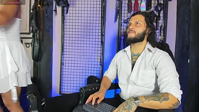 Twisted Fantasy online show from 09.18.25