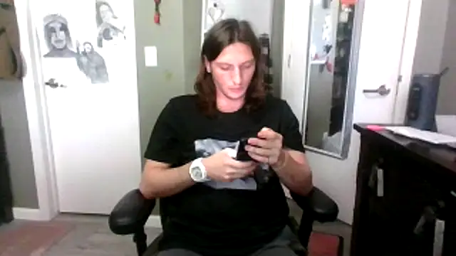 Snapshot of Edgeof26 chatting on 02.14.26 Edgeof26 online show from 02.14.26