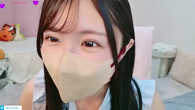 Snapshot of anchan_ chatting on 06.25.26 anchan online show from 06.25.26