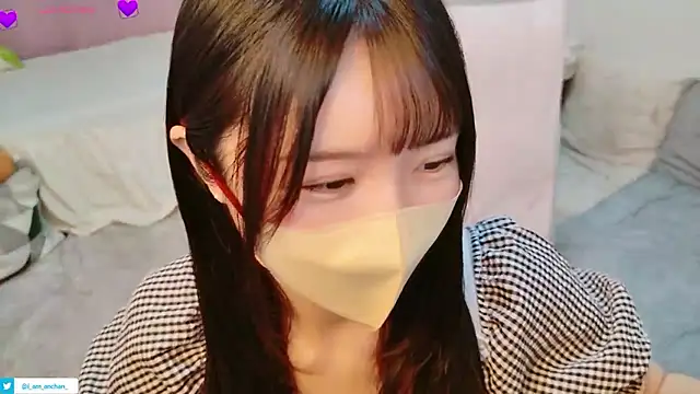 Snapshot of anchan_ chatting on 07.04.26 anchan online show from 07.04.26